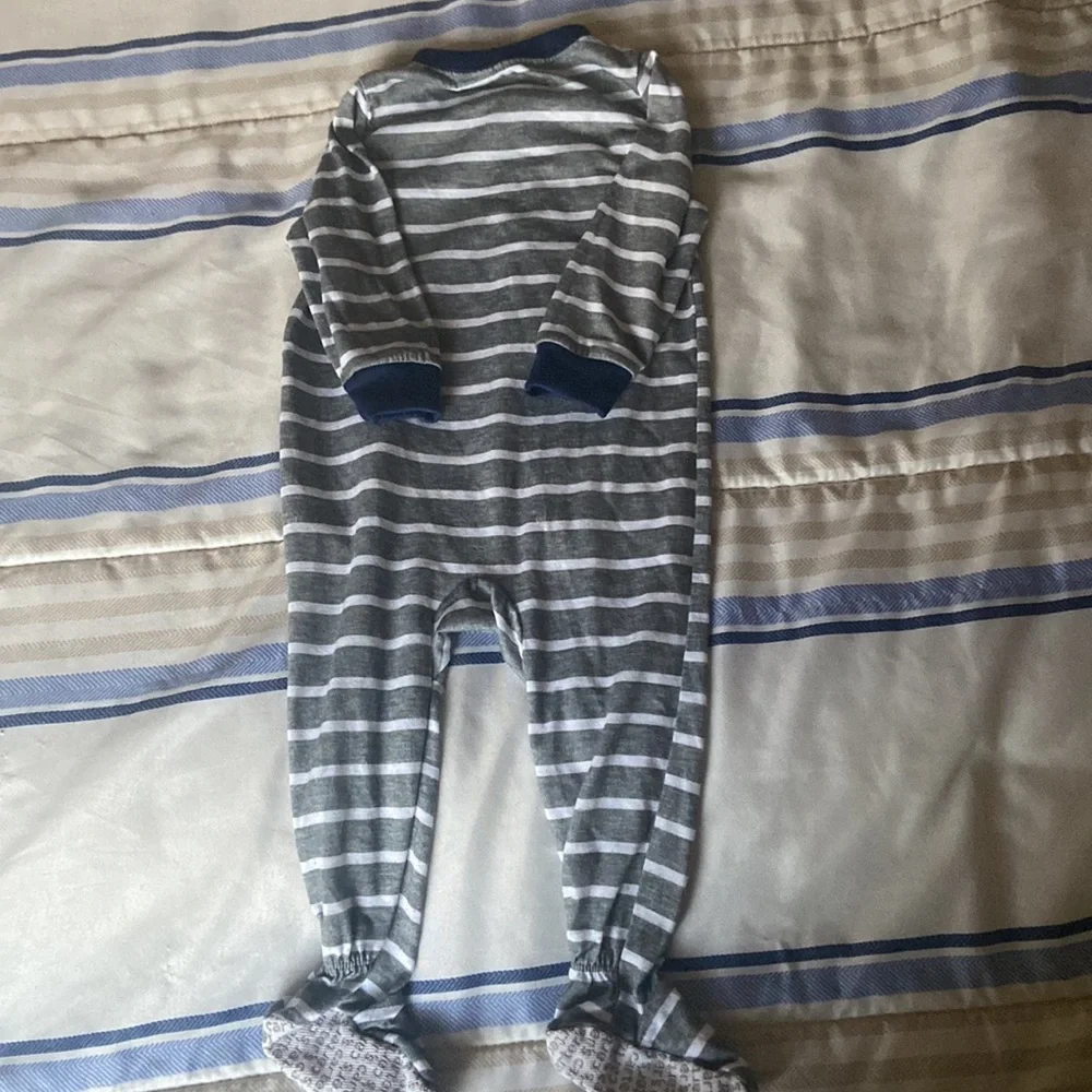 Carter’s stripes Firetruck Footsie - Picture 4 of 5